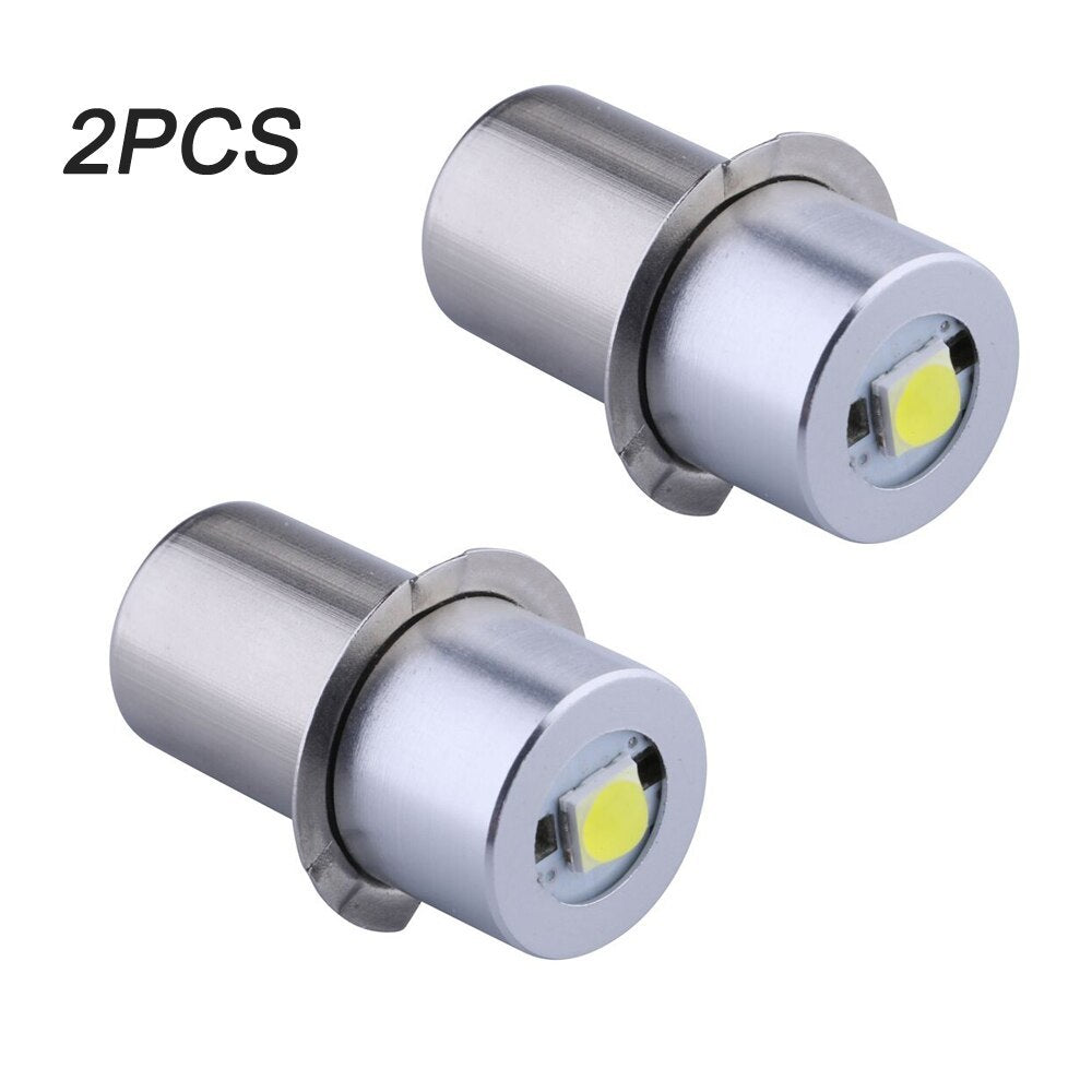 Focus flashlight bulb for lightning
