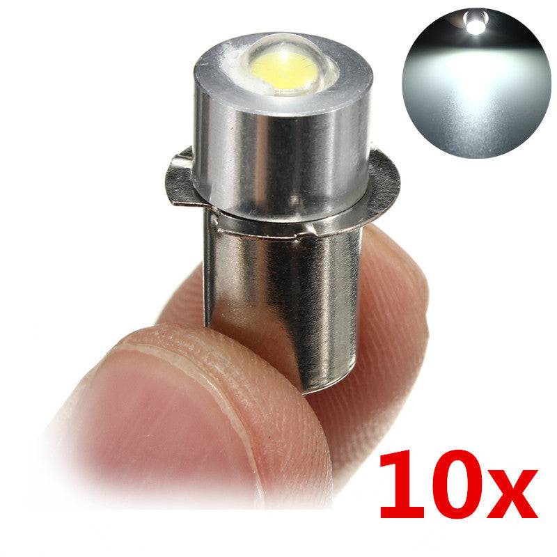 Focus flashlight bulb for lightning